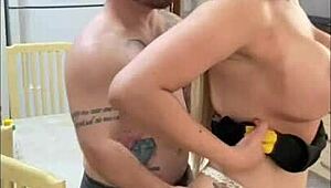 老板喝下小屌员工的浓精