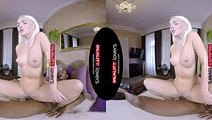 现实恋人黑屌干金发VR口爆后入