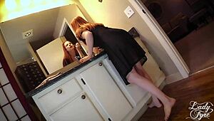 Stepmom Seduces with Her Perfect Ass in Forbidden Milf Encounter