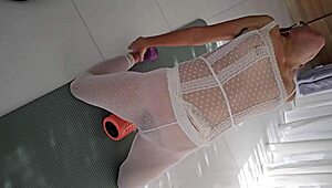 Wide gapping pussy yoga exercises at home with intense close-ups.