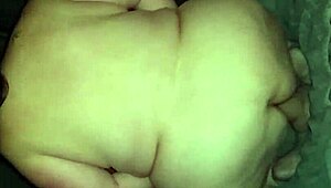 Bigbutt mature bbw fucking huge new dildo!