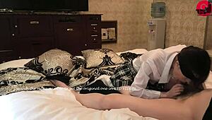 制服辣妹免费版0457背后惊喜好奇吗