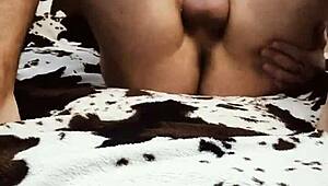 i'm watching this hot milf couple do anal sex and assfucking so good