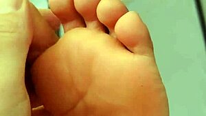 Rise and grind? This big booty babe craves your morning tent!