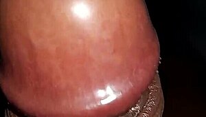 Pau Preto Gozando Na Punheta