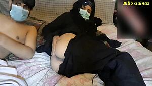 美女旁遮普嫂子自家片挨小叔猛肛