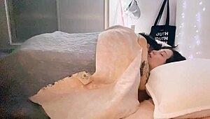 i'm watching this latina couple orgasm with toys