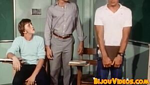 Damn! Vintage Gay Studs Pound Bareback Till Cum Explodes