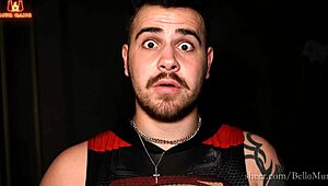 deliveryman scores rich woman's pussy and bangs her hard - by murgang