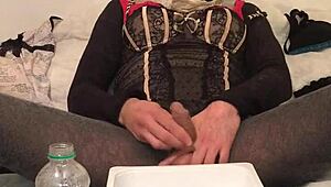 脏老头醉鬼淋金色尿浴黄金圣水