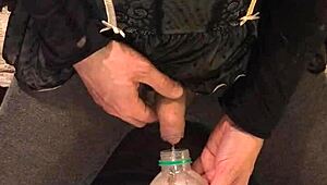 脏老头醉鬼淋金色尿浴黄金圣水