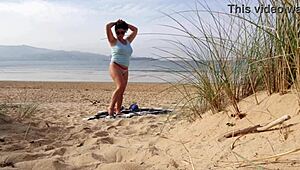I Filmed a Curvy MILF Changing Clothes on Beach