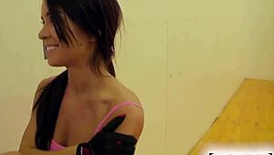 Balls Deep Massage With Averi Brooks And Amateurs