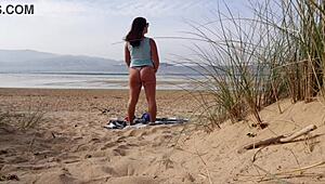 European curvy MILF gets naked for outdoor public workout
