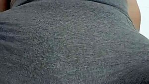 Ten Minutes of Spanking Punishment for the Naughty Pussy