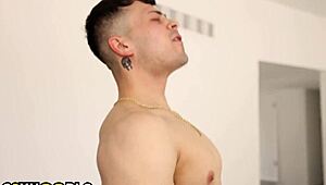 Franco Styles Wants That Cock Deep!