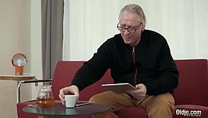 hey, wanna see grandpa fuck teen in her mouth?