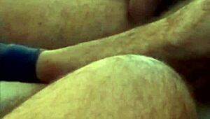 Mature Woman Gives Oral Sex During Fucking