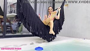 Skinny Colombian Violeta Grey Sucks Feet