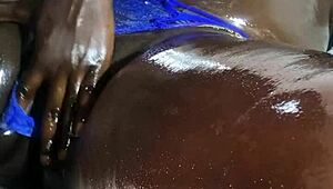 What happens in a yoni massage with a muscular therapist?