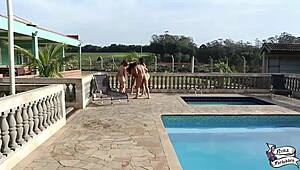 orgia das deusas with emme white, venusss, lisxxx, day mattos completo no red 😍