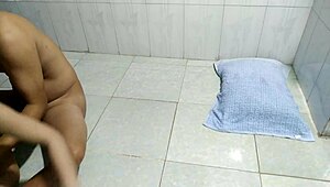 伙计，这个越南按摩女孩说她喜欢她的VIP客户！