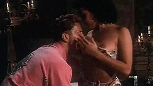 嘿，想看这个意大利复古明星怎么处理硬核肛交？