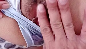 xxx hijastra lets me touch her wet pussy when we’re alone at home