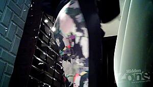 隐藏摄像头偷窥紧致粉嫩肛门