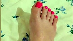 Young 18+ Shaved Legs Footjob Orgasm