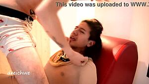 他吸我鸡巴超带劲😍