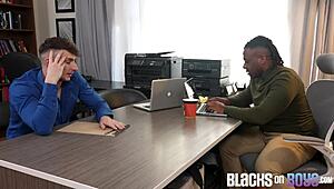 Blacksonboys: Jock relieves work stress by getting his ass pumped bareback.
