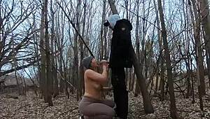 公园无上装大奶丰满妹吸鸡巴