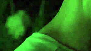 所以，我韩国朋友的女友叫我过来狂野POV一夜