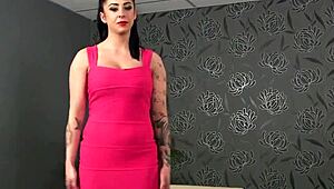 sexy beauty gets jizz load on her face gulping all the jizz