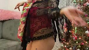 mature latina anna maria in christmas special red lingerie