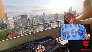 casal fudendo na varanda e eu entro na brincadeira