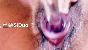 哇，看中国少女18+36D奶网络摄像头！😍