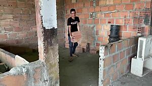 I follo my boss's enorme coño for the first time and me corro inside el.