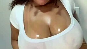 Manuzinha black enjoys a delicious spanish anime hentai ass