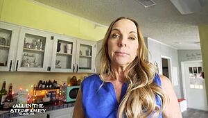 stepsis and stepmom grip hard cocks in wild double action