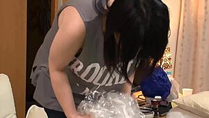 Access the full version of the amateur Japanese video