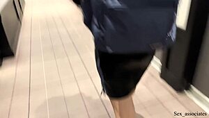 和同事共享酒店床铺导致意外清晨性爱