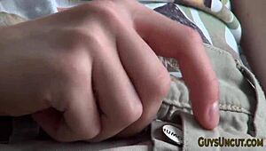 无套猛男独撸大屌狂射