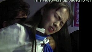 Japanese Babe Fingering And Foursome Fucking!