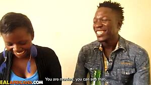 Horny couple's hardcore bathroom fuck with deepthroat 😏