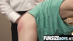 I watch petite twink boy anus stretching from big massive monstercock on funsizeboys net