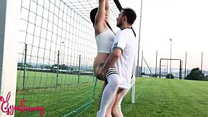 Wanna see Gymbunny’s best outdoor creampie moments?