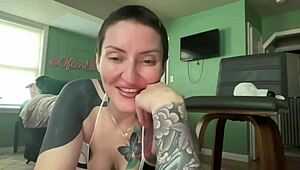 看我骑假阳具一小时，带邋遢喉咙动作