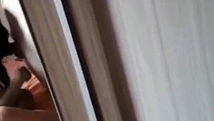 巨屌野战撑开巴西骚货屁眼